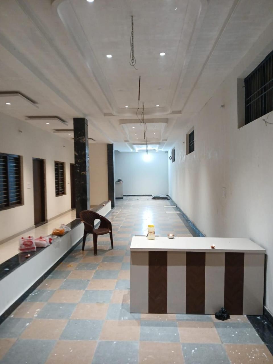 Hotel Jaipur In, Jatipura Parikrama Marg Near Mukharvind Temple Govardhan Extérieur photo