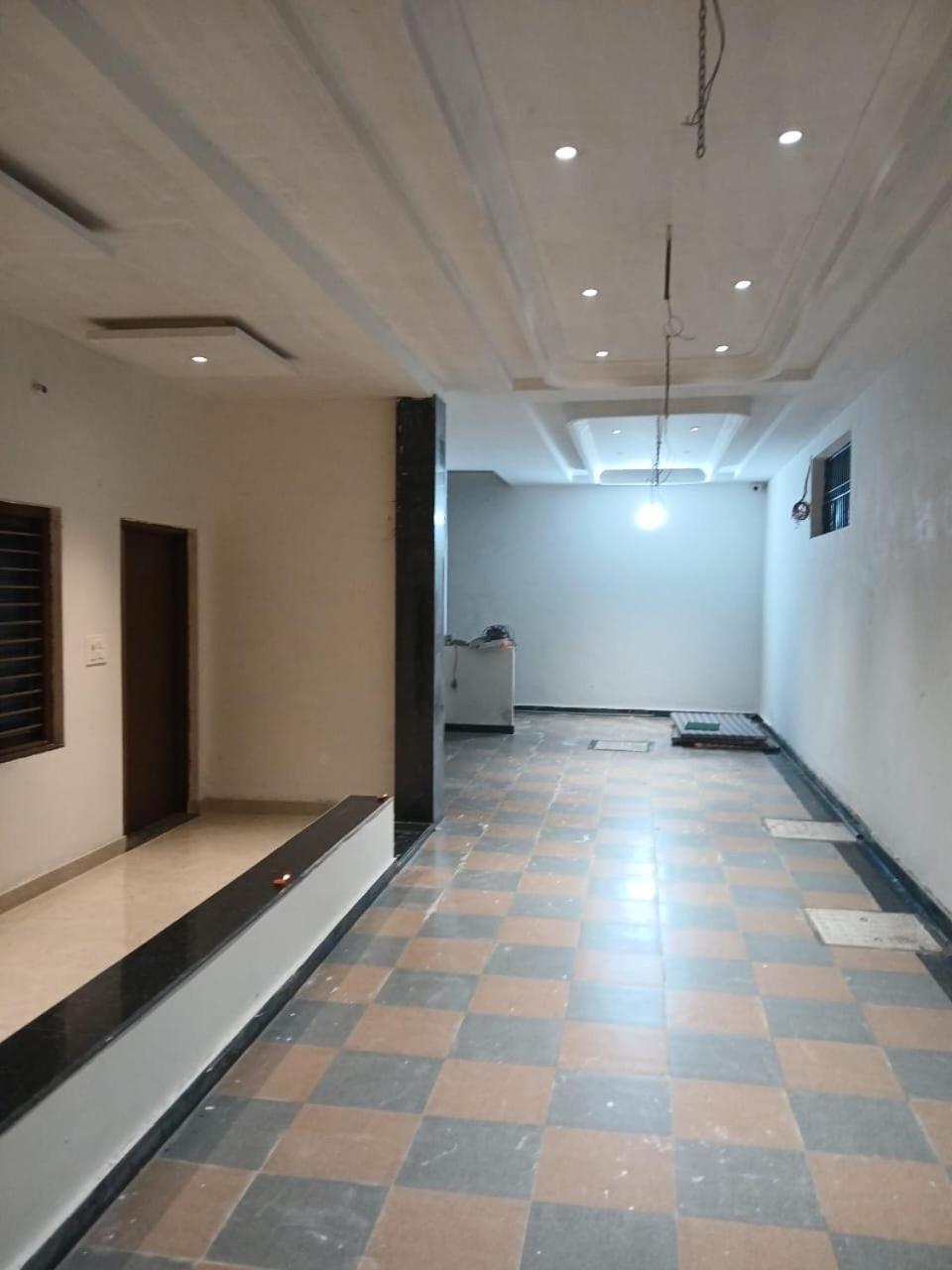 Hotel Jaipur In, Jatipura Parikrama Marg Near Mukharvind Temple Govardhan Extérieur photo